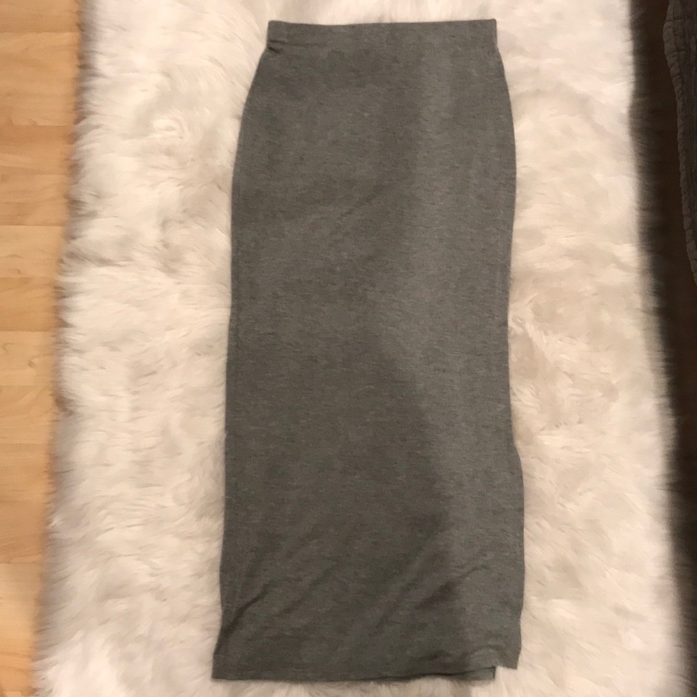 FOREVER 21 MAXI SKIRT